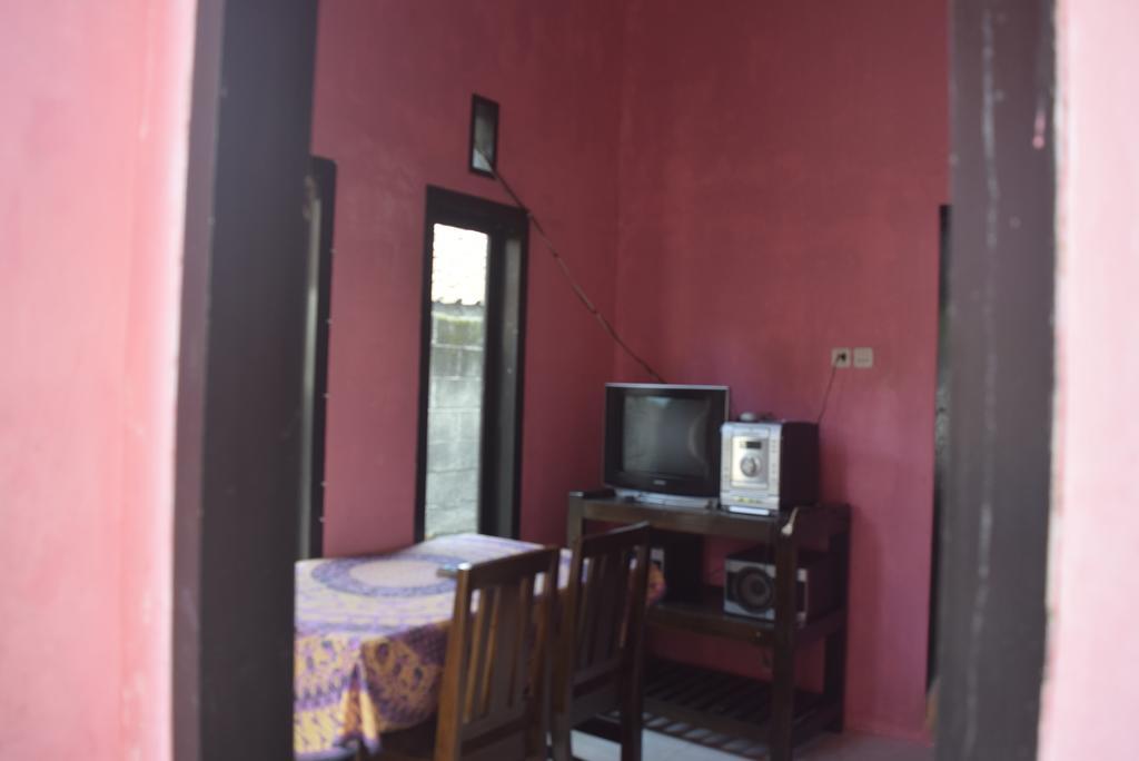 Blue Flame Inn Banyuwangi  Zewnętrze zdjęcie